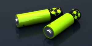Quelle est la durée de vie des piles rechargeables ? (par charge et au total)