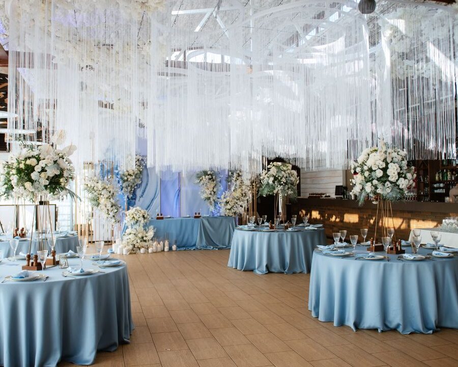 comment-decorer-le-plafond-pour-un-mariage-feerique