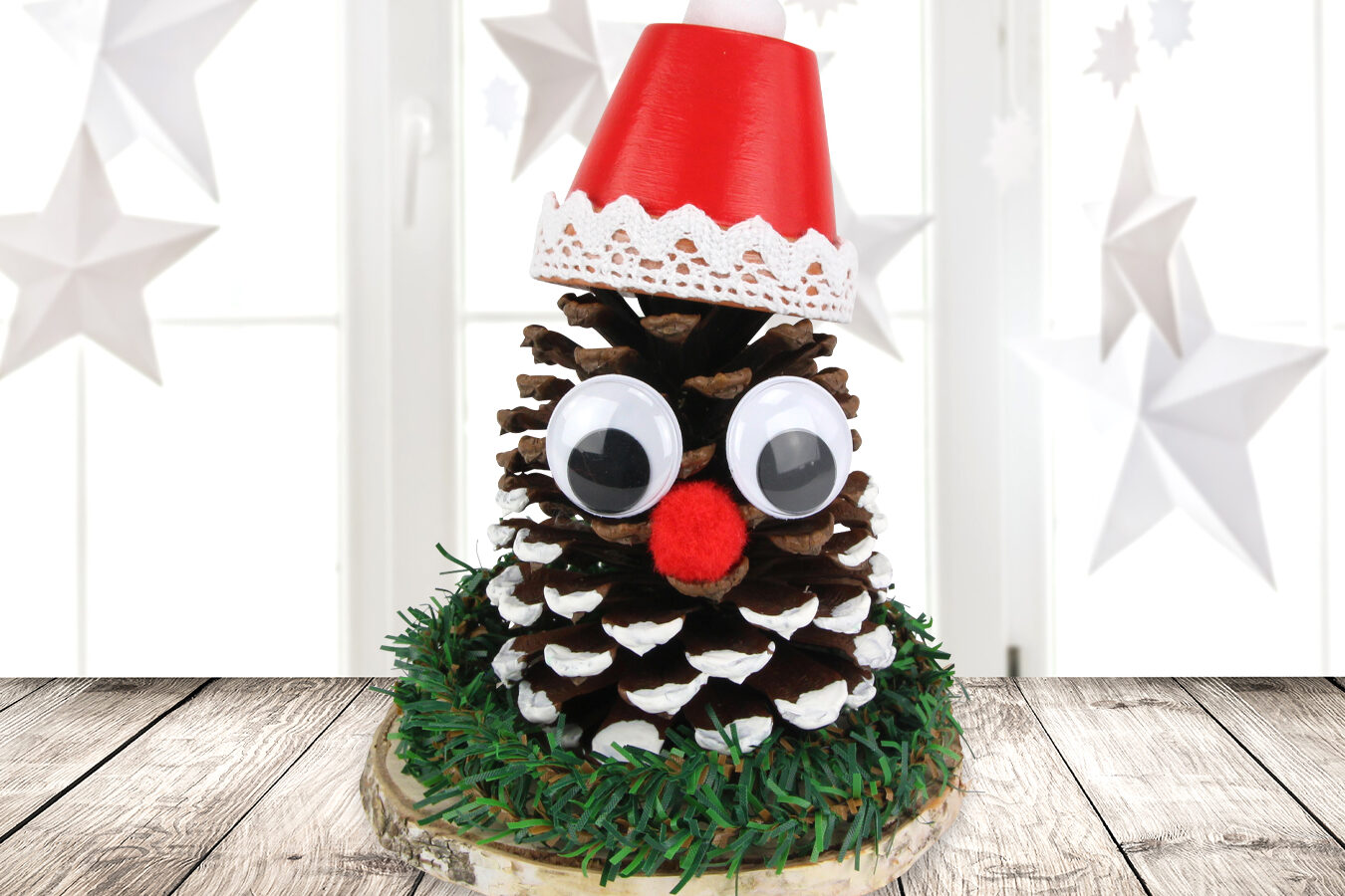 comment-creer-des-decorations-de-noel-ecologiques-avec-des-pommes-de-pin