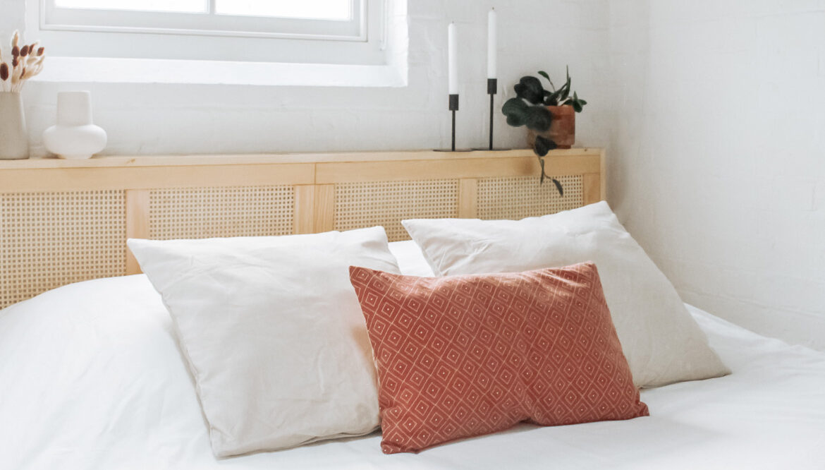 comment-creer-une-tete-de-lit-unique-avec-un-hack-ikea