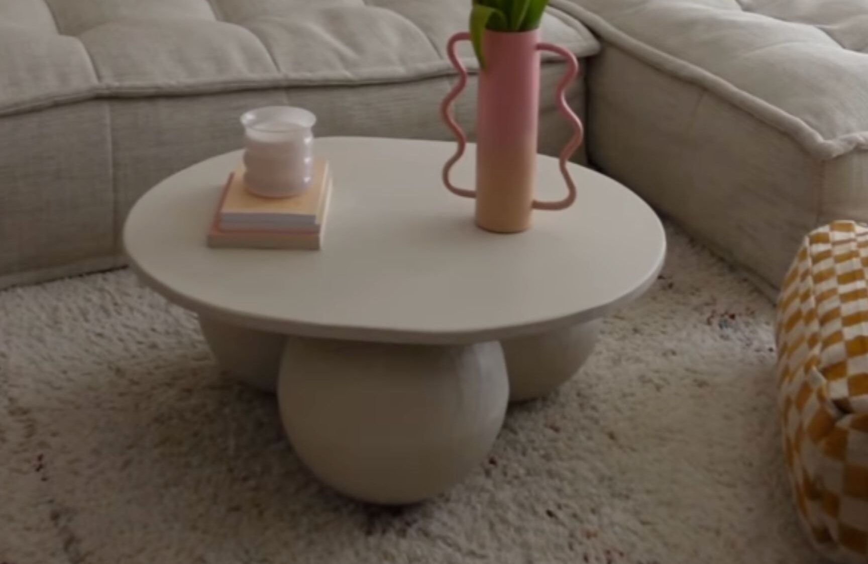 comment-transformer-votre-table-ikea-lack-en-un-jardin-interieur-ecologique