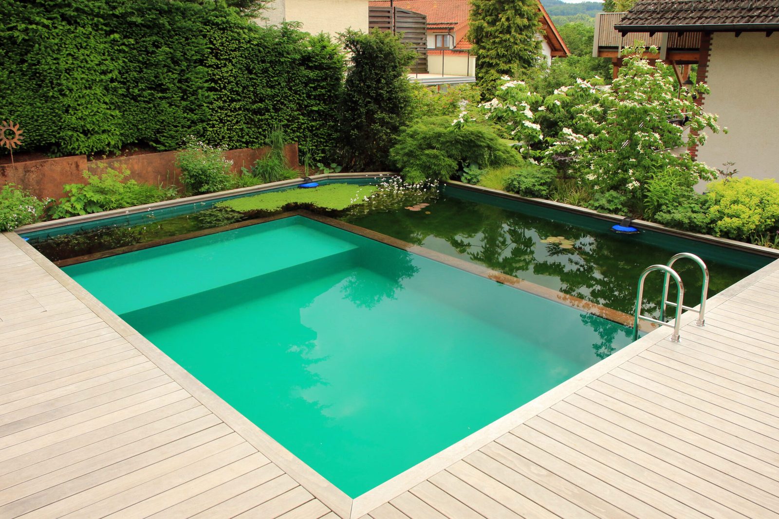 quels-sont-les-avantages-dun-lit-de-piscine-ecologique-pour-votre-jardin