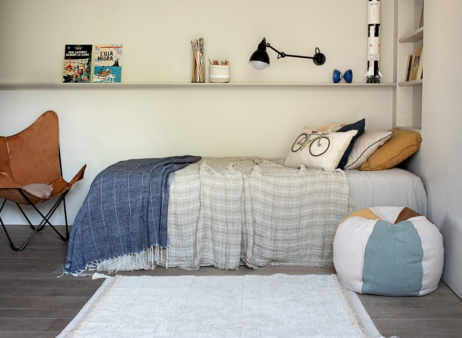 comment-decorer-votre-chambre-en-gris-et-blanc-pour-une-ambiance-zen-et-ecoresponsable