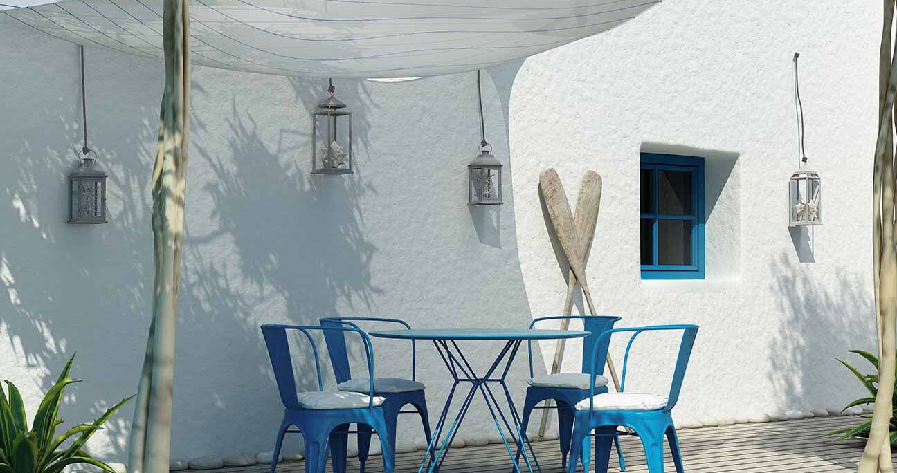 comment-amenager-une-terrasse-en-bord-de-mer-avec-une-decoration-ecologique