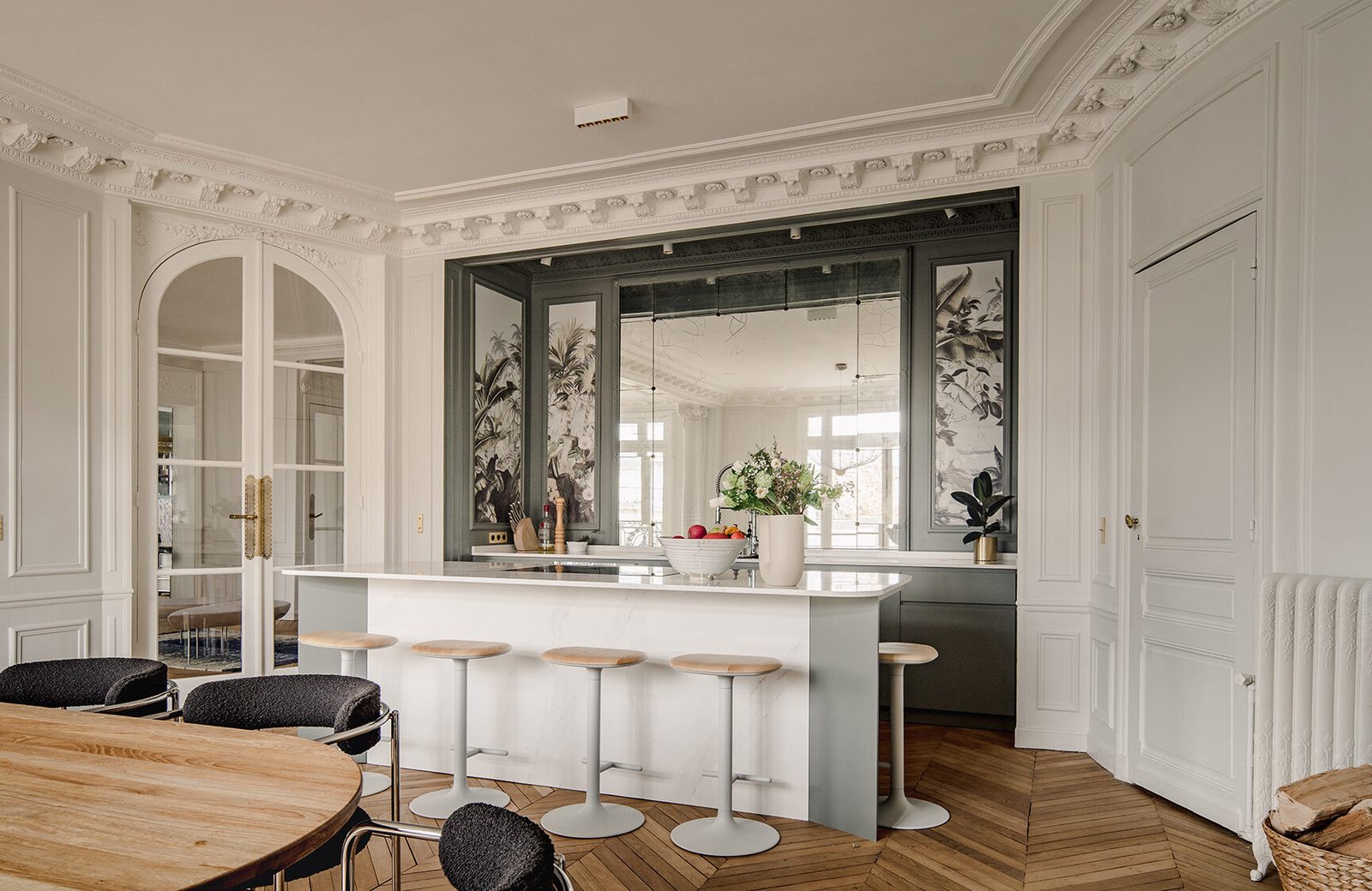 avant-apres-la-renovation-spectaculaire-dun-appartement-haussmannien