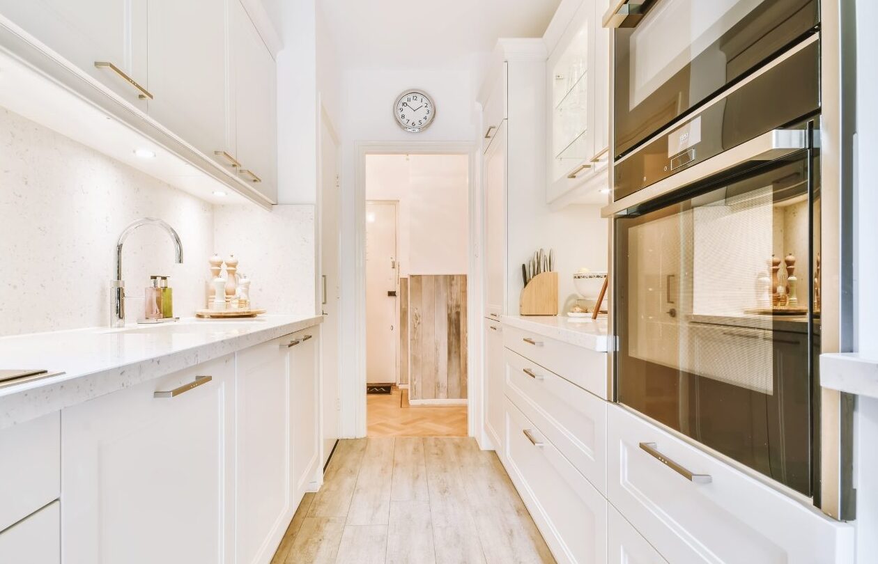 comment-amenager-efficacement-une-cuisine-en-longueur-etroite