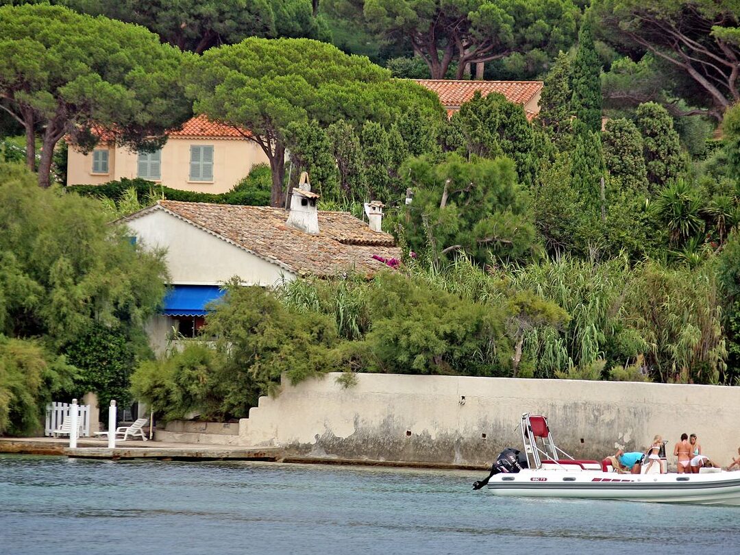 la-maison-la-madrague-comment-brigitte-bardot-a-inspire-la-protection-de-lenvironnement-cotier
