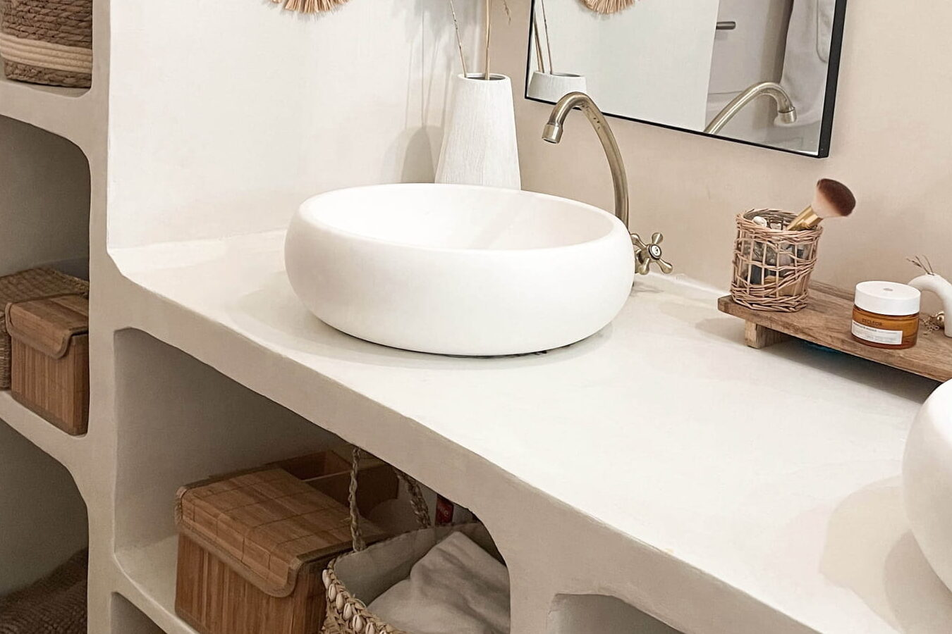 comment-creer-un-miroir-eco-responsable-avec-de-la-mousse-expansive