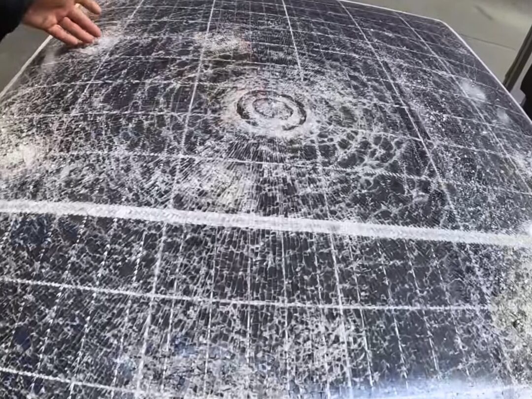 Les panneaux solaires résistent-ils à la grêle ?