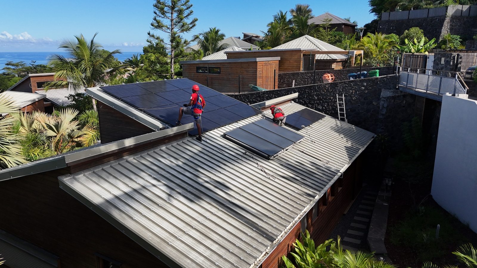 installation photovoltaïque sur toiture maison à La Réunion